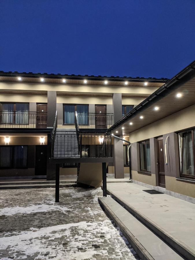 Karavan Hotel Bila Krynytsya  Exterior photo