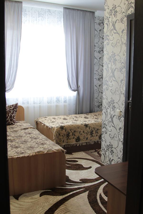 Karavan Hotel Bila Krynytsya  Exterior photo